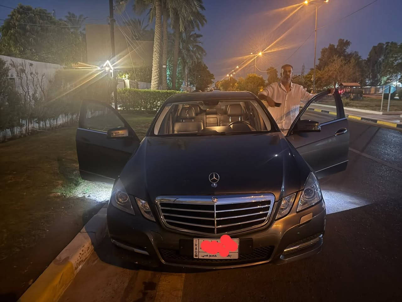 مرسيدس بنز ...2011 ...E350.. لون نفطي غامق  ...تبريد ثلج ..بدون نواقص ..رقم بغداد  السعر 15000$ ....التواصل على الرقم ***********
