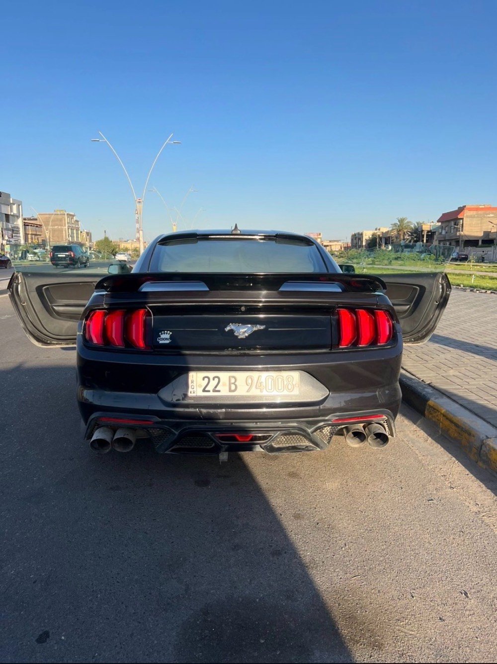 فورد موستنك ايكو بوست ماشيه 68 كيلو متر الضرر 3 قطع تبديل بونيد وجاملغ السائق باقي تفاصيل على ***********