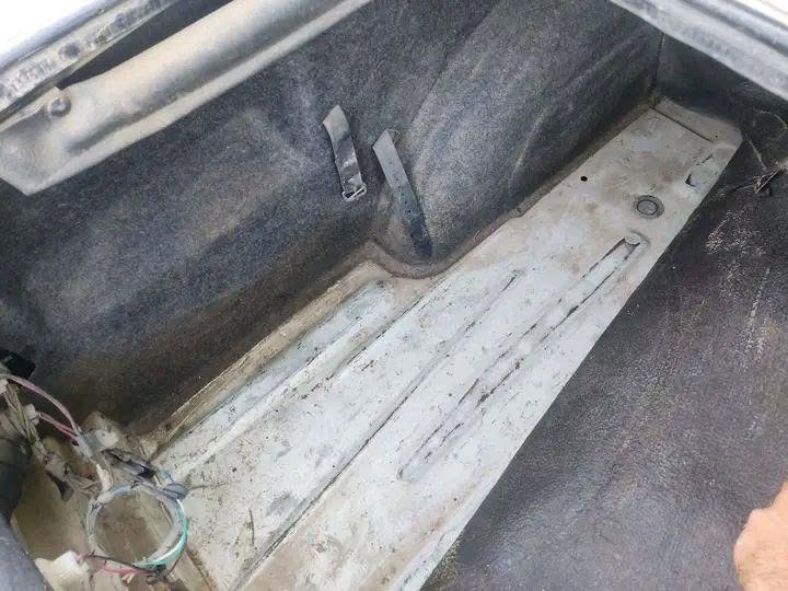 بیجۆ+405+
ئاڕم+سلێمانی+مۆدێل1992+کابرێتەر
دوو+جام+کارەبا++بۆ+فرۆشتن
+نرخی+17+گەڵاو+معامەلە+
*********** السليمانية, العراق
