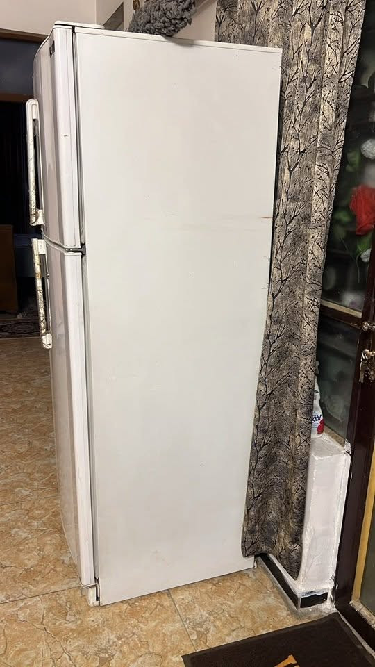 ثلاجة نوع CONCORD ❗️❗️❗️
مستعملة لـكن نضيفة جداً ومابيها اي مشكلة 

وهاي صورها سعرها 💸250 الف فقط✅✅

للتواصل *********** متوفر واتس ☎️📞
