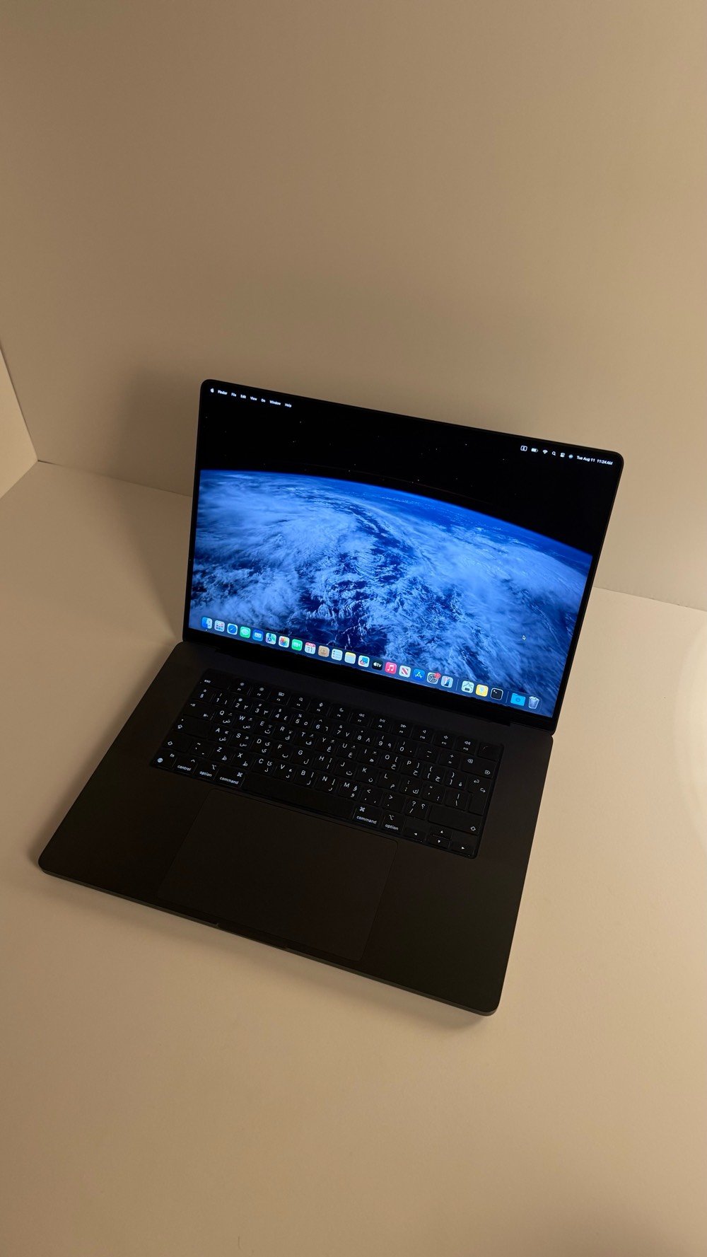 Available ✅
Macbook pro M3 pro
512 GB Hard
18 GB Ram
Battery 100%
Cycle 13
16,2 inch
Space Black 
الملحقات فقط شاحن نظافه 98% الجهاز عربي شرق اوسط
للتواصل 
***********