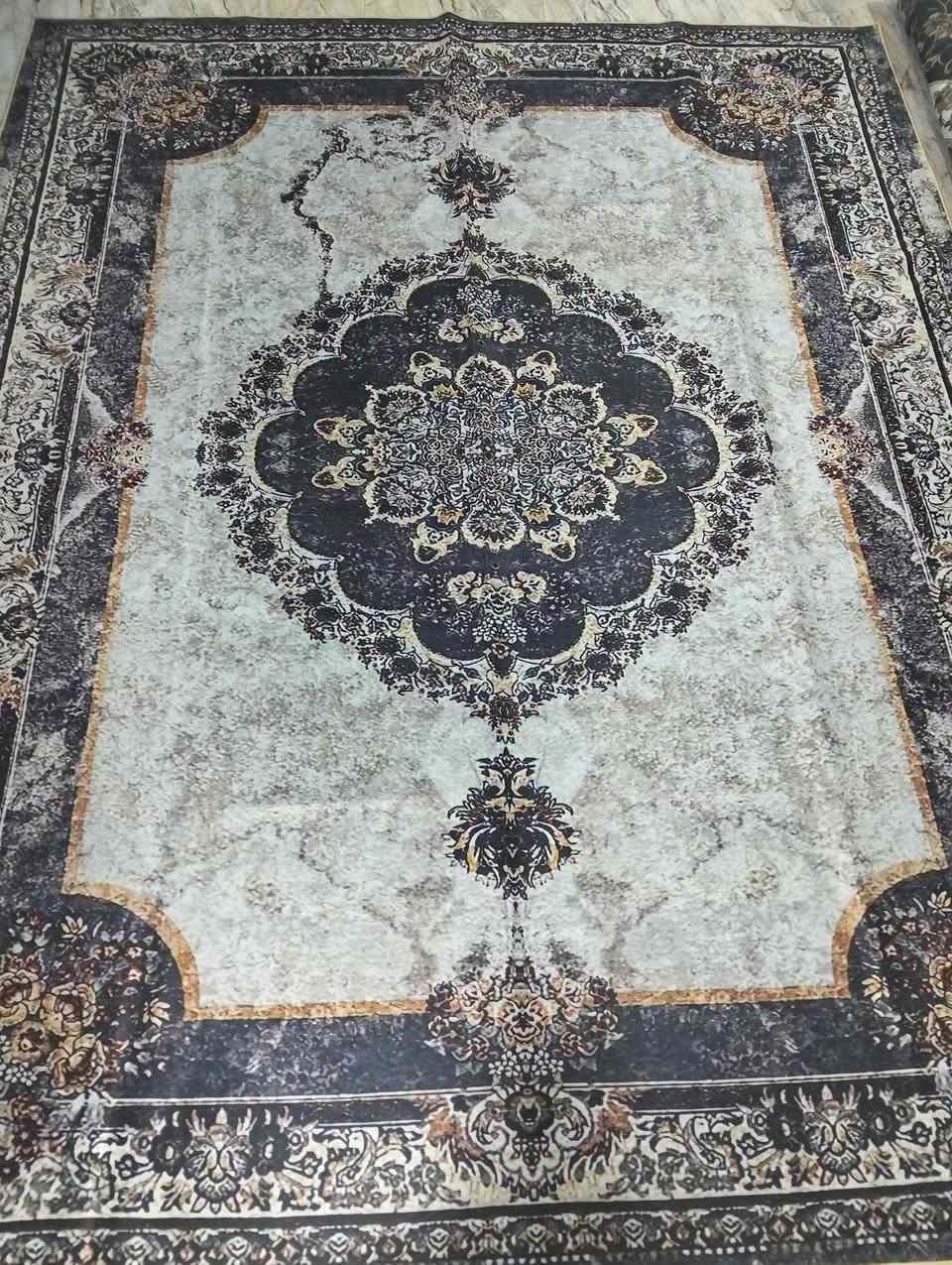 عرض فقط اليوم ب15
ثري دي قياس 3 في 4 ياردة 
العنوان شارع الجاهزة مقابيل محل كرزات حمودي يوجد توصيل ***********
