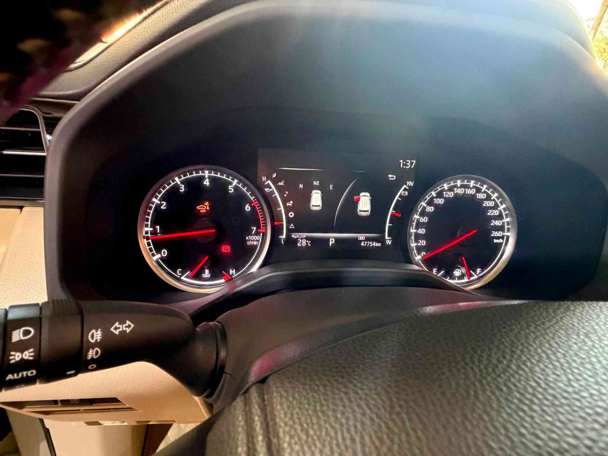 السلام عليكم 🌹

للبيع تويوتا لاندكروزر ساز VX Limited موديل 2024 🚙✨
مكفوله من لحادث ولطخه  

المواصفات:
• 4 كاميرات
• حساسات أمامية وخلفية
• كراسي أمامية وخلفية تدفئة وتبريد
• كراسي  كهربائية مخمل 
• مواصفات VX Limited

السيارة نظيفة جداً وبحالة ممتازة، جاهزة للفحص                              السعر  780 وبيها مجال بسيط 

مكان كربلاء
هاتف ***********
