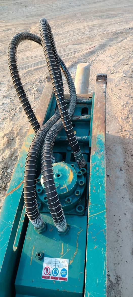 جك همر للبيع حجم 12 
جديد اخذته مستخدم شهر بعده طگ كارتون  للستفسار ***********
