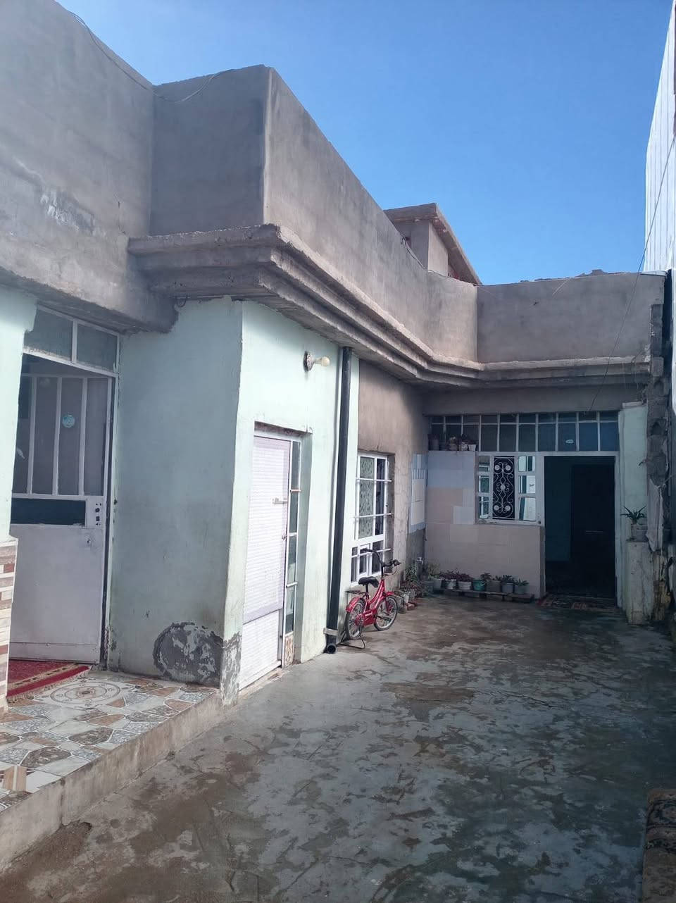 إعلان رقم (2)
بيت طابو للبيع  قديم مساحه 125م خلف اسوق روكان قرب مقبره بروجلي الاستفسار على الاقام الظاهره
***********
***********
