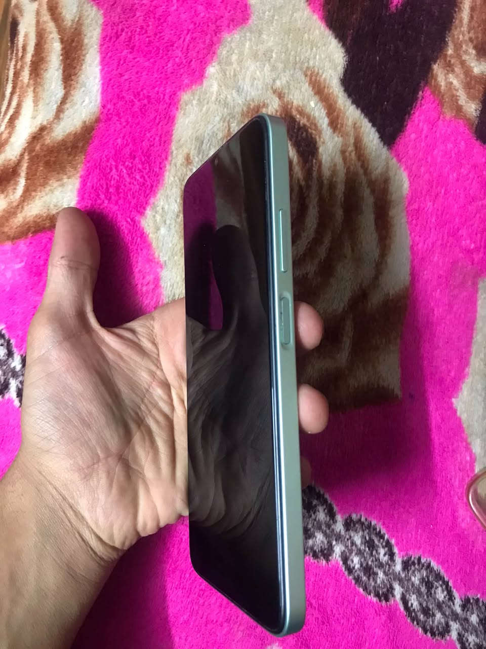 ذاكرة ٢٥٦ • بطارية ٦٠٠٠ • مدينه الصدر