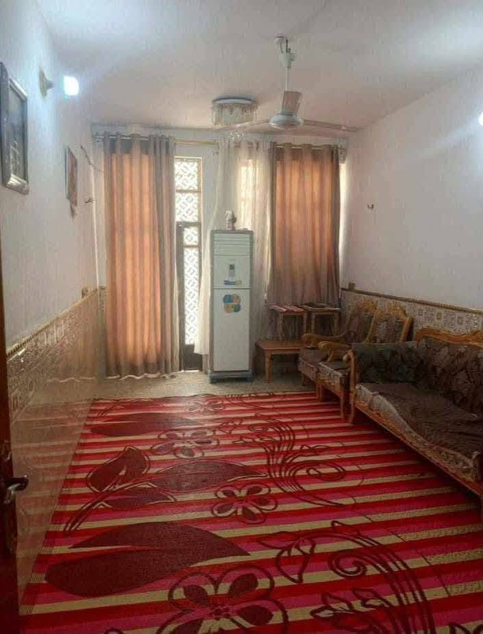 دار للبيع المساحه ١٢٠ متر طابقين 

حله ابو خستاوي جهته المرور شارع المرور خلف مضيف السجاد قريب من شارع كربلاء خدمات كامله موقع حلو 

//يرهم نقد أو قصاد//السعر 62/

***********
