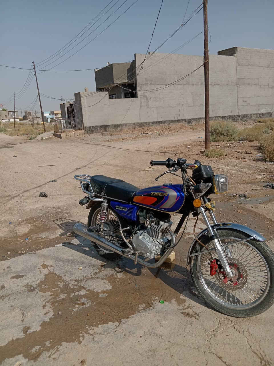 تايكر 2024 مكينه مامفتوحه بلاديه لا بتخر ولا تنقص ولا تنضح هندر واحد سعر 500 بيه مجال للطيبين بدون اوراق مكان ديالى جسر الغالبيه *********** واتساب واتصال
