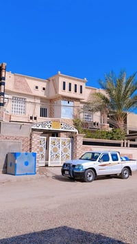 بيت للبيع • ٢٨٠م • قريب شارع ٤٠