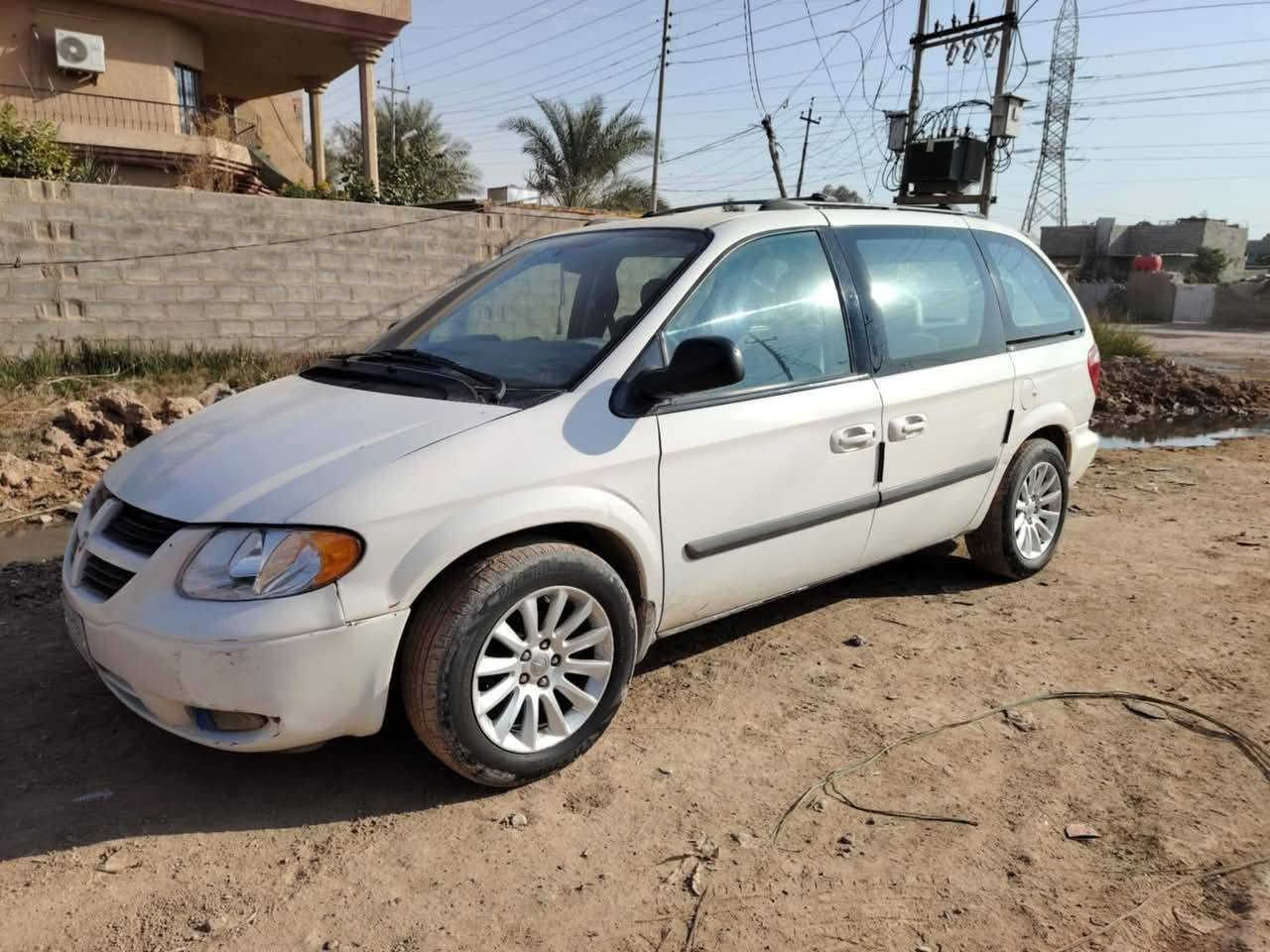 سلام عليكم سياره دوج كرفان بتره موديل 2007 محرك 3300
6 سلندر  تخم تاير مصبوغه احزام تدتئه تبريد
سياره حلوه عائلة 7 راكب الكشنات مدوشمه محرك مبدل حاويه السعر ٧٥ وبي مجال العنوان ديالئ بعقوبه رقم *********** فقط بيع بدون مراوس الشراي يتصل أو يراسلني الموشراي لا يتعبني ولا تعلقلي وتنطي سعر بالتعليق راسلني وتدلل
