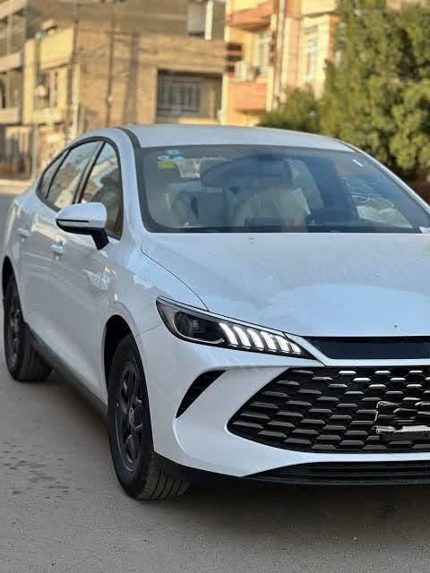 سلام عليكم للبيع BYD جن بلاس 
موديل 2025
كفاله ماعدا بارد بالبنيد والصوره الي ناشرها بالمنشور 
مواصفات عادية يعني المعروفه 
شاشة 
دخول ذكي 
كارت وبصمه 
داخل جلد 
ويل حديد 
تبريد ثلج 
السياره جديده عل أيدي 
ماشيه 24 الف 
سعر 17 مليون وبيها مجال 
مستعجل عل بيع 
الرقم ***********
***********
