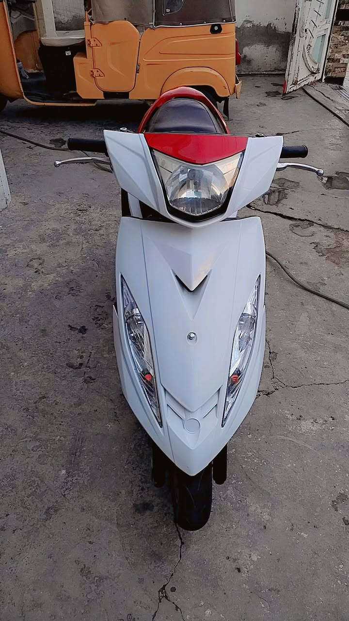 سلام عليكم ورحمة الله
دراجه ياباني للبيع اسمه gtr
دراجه نوزل موديل ٢٠١٧
دراجه رنبه جديده معنه كله صوته صامت ماتسمع
شلعه معدله دراجه بس بانزين ودهن دراجه خير من الله
بعقوبه التحرير ***********
