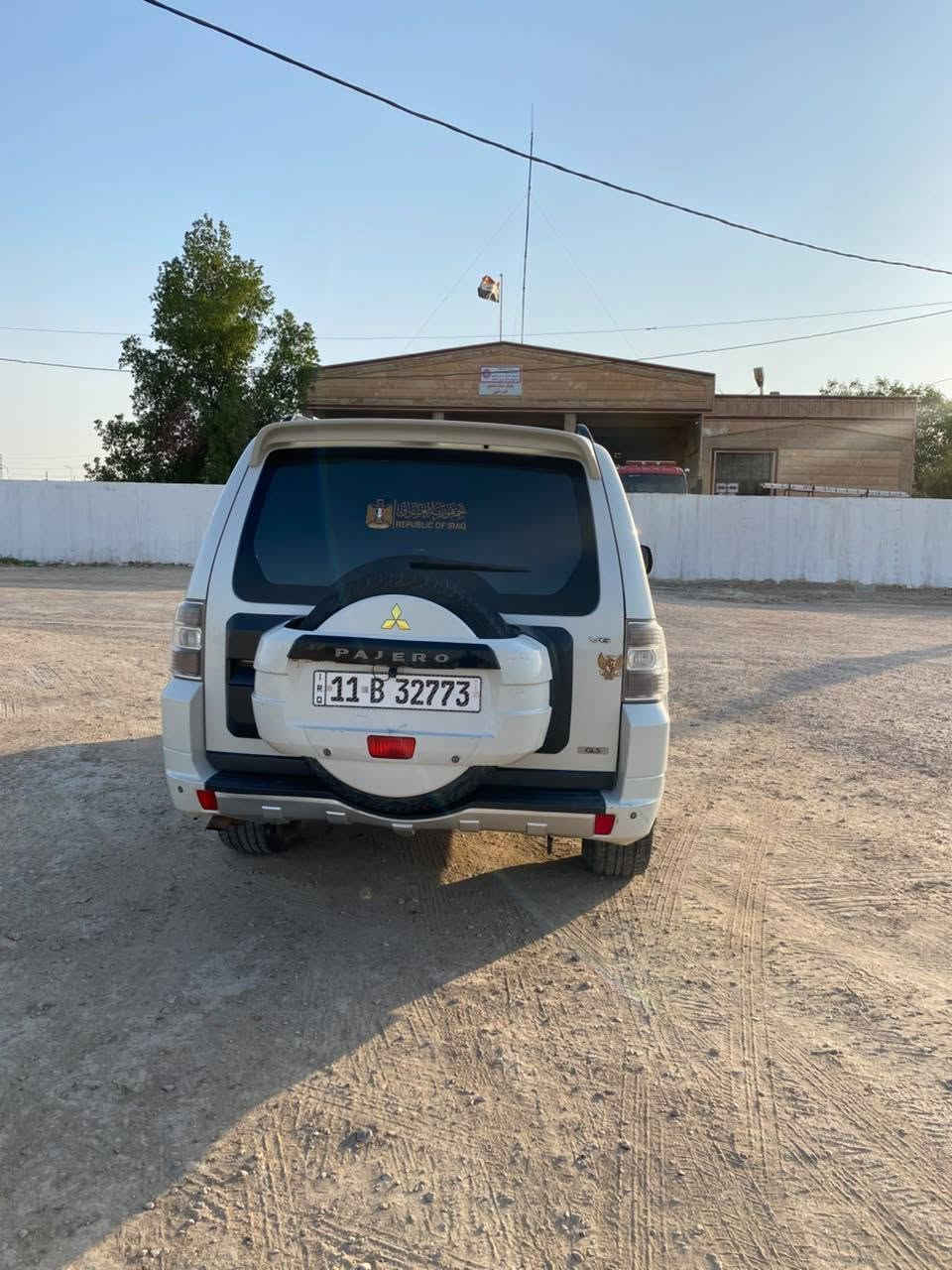 سياره باجيرو الحبتور موديل ٢٠١٣
سياره فول مواصفات واحد على واحد مكفوله كلشي گير ومحرك بس بيه صبغ بارد جاملغ وبنيد السعر ١٥٣ وبيها مجال 
ما متواجد ع الفيس 
‭***********
