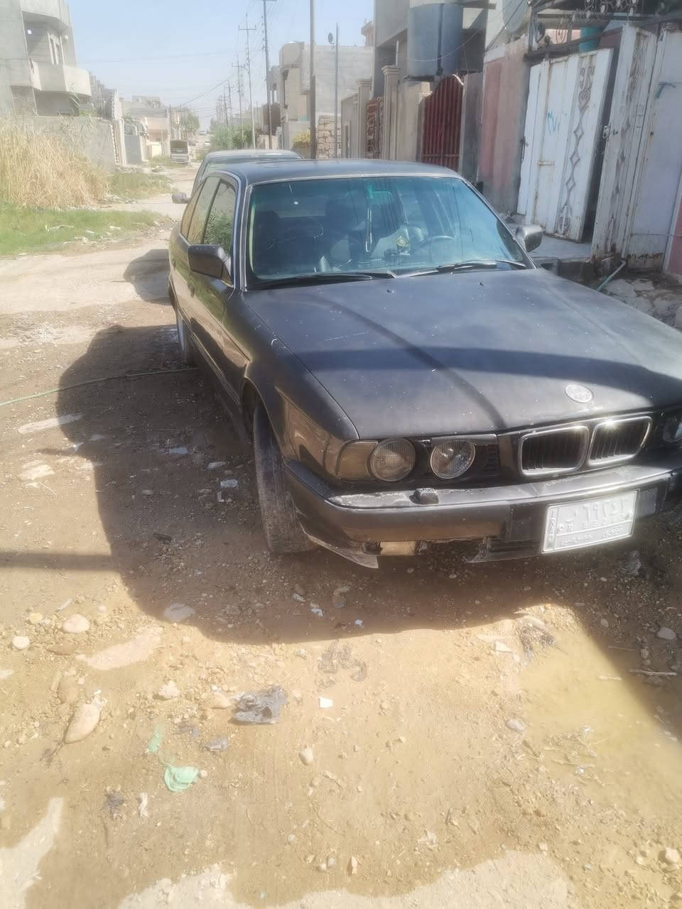 BMW 535مكينه مفتوح
سياره نظيفه باتري جديد صبغ حزام جماليه صاحبها شرعي موجود بس يحول سياره موجوده حي لاتتصار
***********  سعرها 40 بيها مجال
