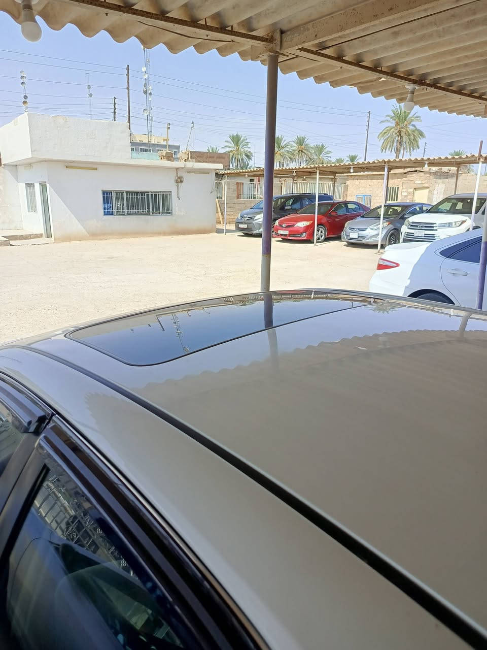 كامري • ٢٠١٠ • طخة من الخلف