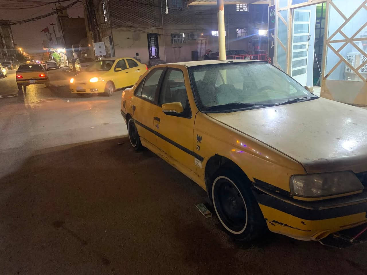 للبيع بيجو ٤٠٥ اصفر مديل ٢٠١٠ مداور شوكت ما يعجبك عليها هيئه وغرامات تقريبن ٦٠٠ سياره مابيها نقص مكينه كير بيدي مكملهن وهواي تفاصيل ثانيه نقصها حداديه وبور سياره اني اشتغل بيها علا باب الله ما يوم وكفتني ضفيره وعقل سمند سياره حلوه اي تفاصيل ثانيه يجي خاص سعرها ٢٢ ورقه وبيها مجال تفاصيل رقمي ***********
