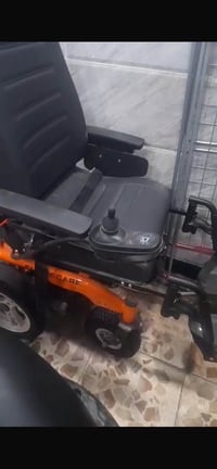 عربانه جديده بعدها مامستخدمه 650 مكلف بالنشر سعر وتفاصيل اتصل على الرق...