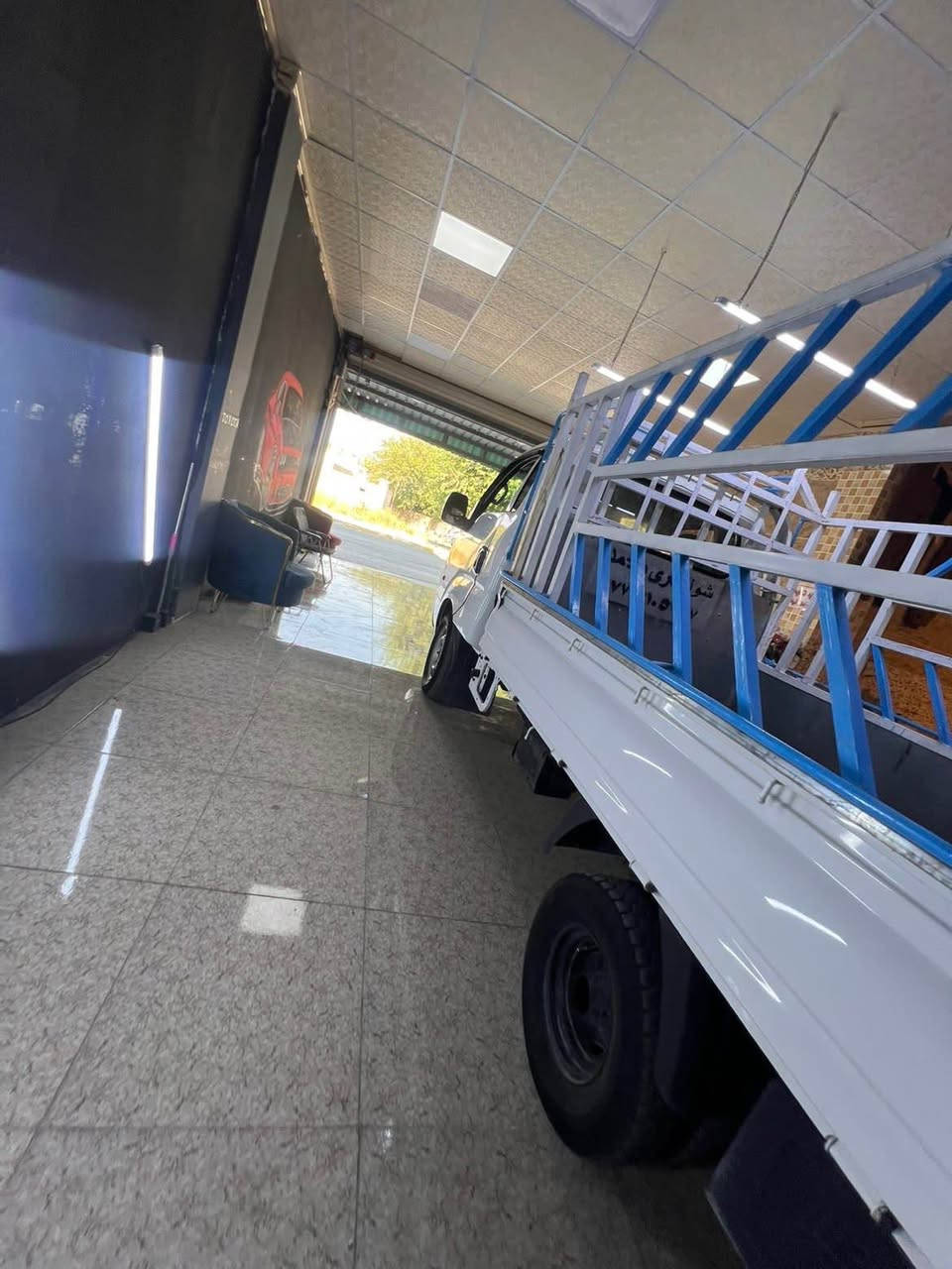 کیای بار 2009 ی 3000 سۆپەر برێکی بەسراوە کامل سێرڤس کراوە چەمچە و ناوبۆدی پێوەیە ٤ تایەی لۆک گێڕ و مەکینە بەشەرت تەبریدی مەزبووت ڕزیوی نیە لەژێر ئیشایە یەکسەر باری پێ بار بکە ٢٥٠ مەسرەفی نیە کۆدو بارکۆدی بۆ کراوە بەناوی خۆمانەوەیە بێ عەیبوو عارە سەیارەکە سعری ٧٣ گەڵاو معامەلە تەلەفون بۆ خاوەنەکەی بکەن  ژ.م ***********/*********** بنجوين, السليمانية
