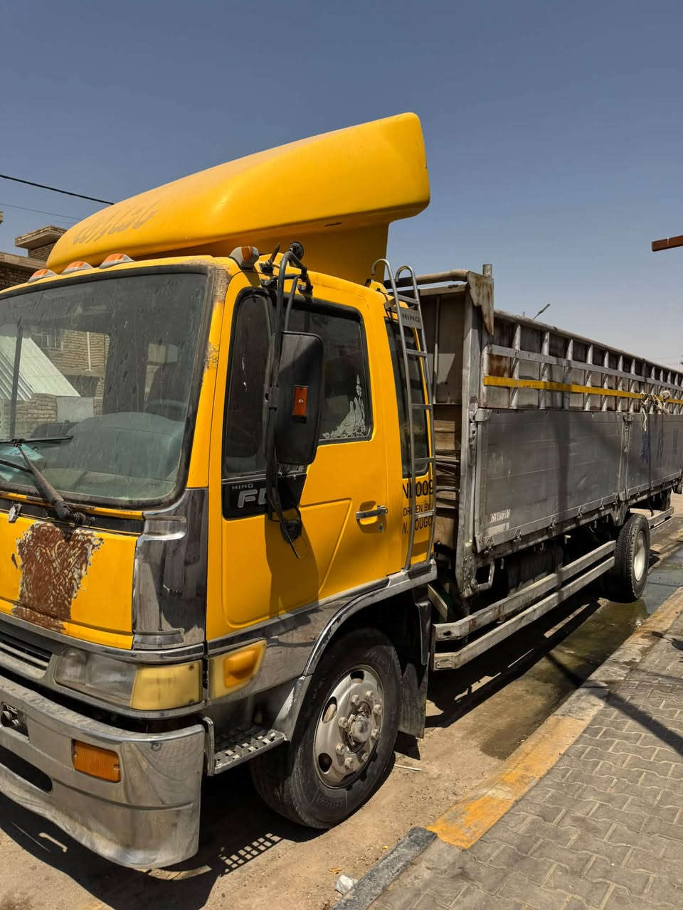 هينو انگر فحل 2001 معلاية 2006 مكينة 80 بدون سوبر 8 برغي سيارة وين متريد رووح بيهة حمل شكد متريد سنوية ل 2030 هينو بأسمنة للاستفسار الاتصال على الرقم *********** السعر 170 وبيهة مجال للشراي مكاني محافضة واسط الكوت
