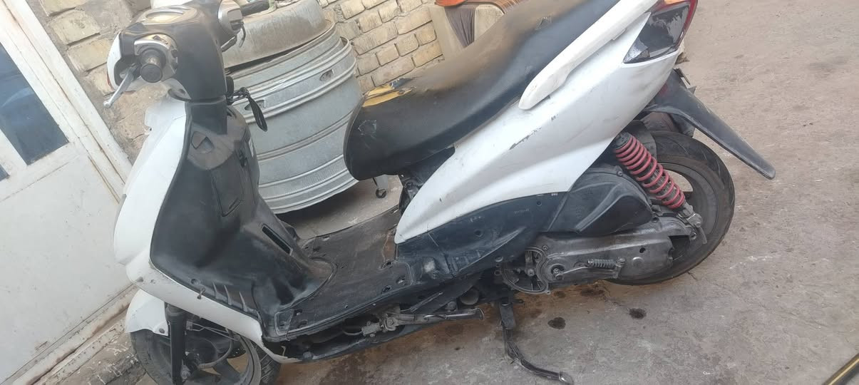 درجه سكنس نثيه 110 ياباني درجه كامله لسعر 550 عنوني بغداد جسر ديالى القديم ***********
