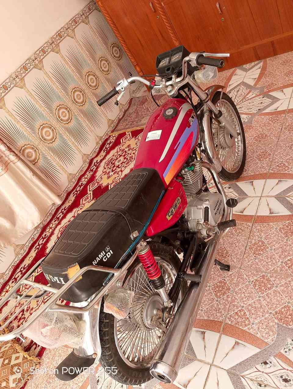 سلام عليكم دراجه للبيع نامه موديل 21 اوراق سكنر مكفوله كفاله مكاني شطره طريق العمار *********** سعر 550 اوبيه مجال قليل
