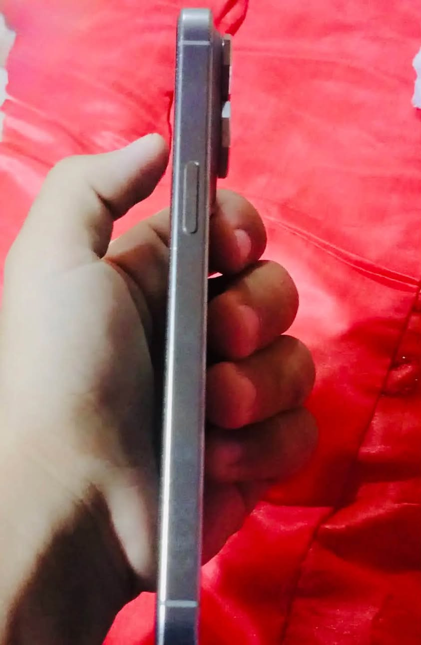 آيفون ١٥ برو ماكس • ٢٥٦ • بطارية ٩٥