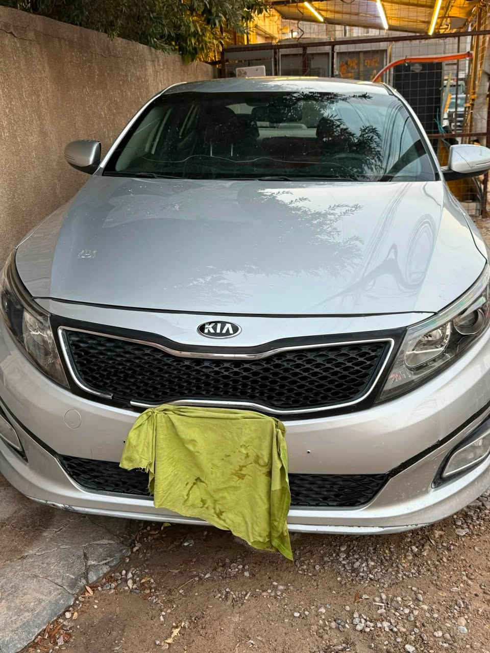 السلام عليكم للبيع اوبتما موديل 2015 رقم بغداد مكينه 2400 بيها صبغ جاملغات خلفيه ورش باب الي خلف السايق سياره نضيفه مكينه جديده السعر 115 $ للاستفسار الاتصال ***********
