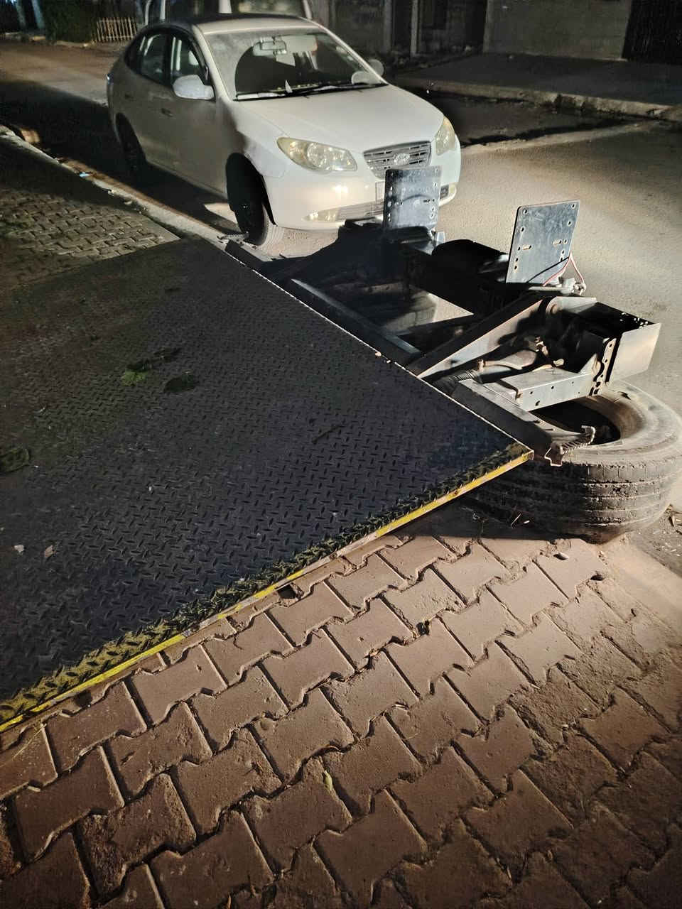 باب اتيكو • ماطور هايدروك • يرفع ٢ طن