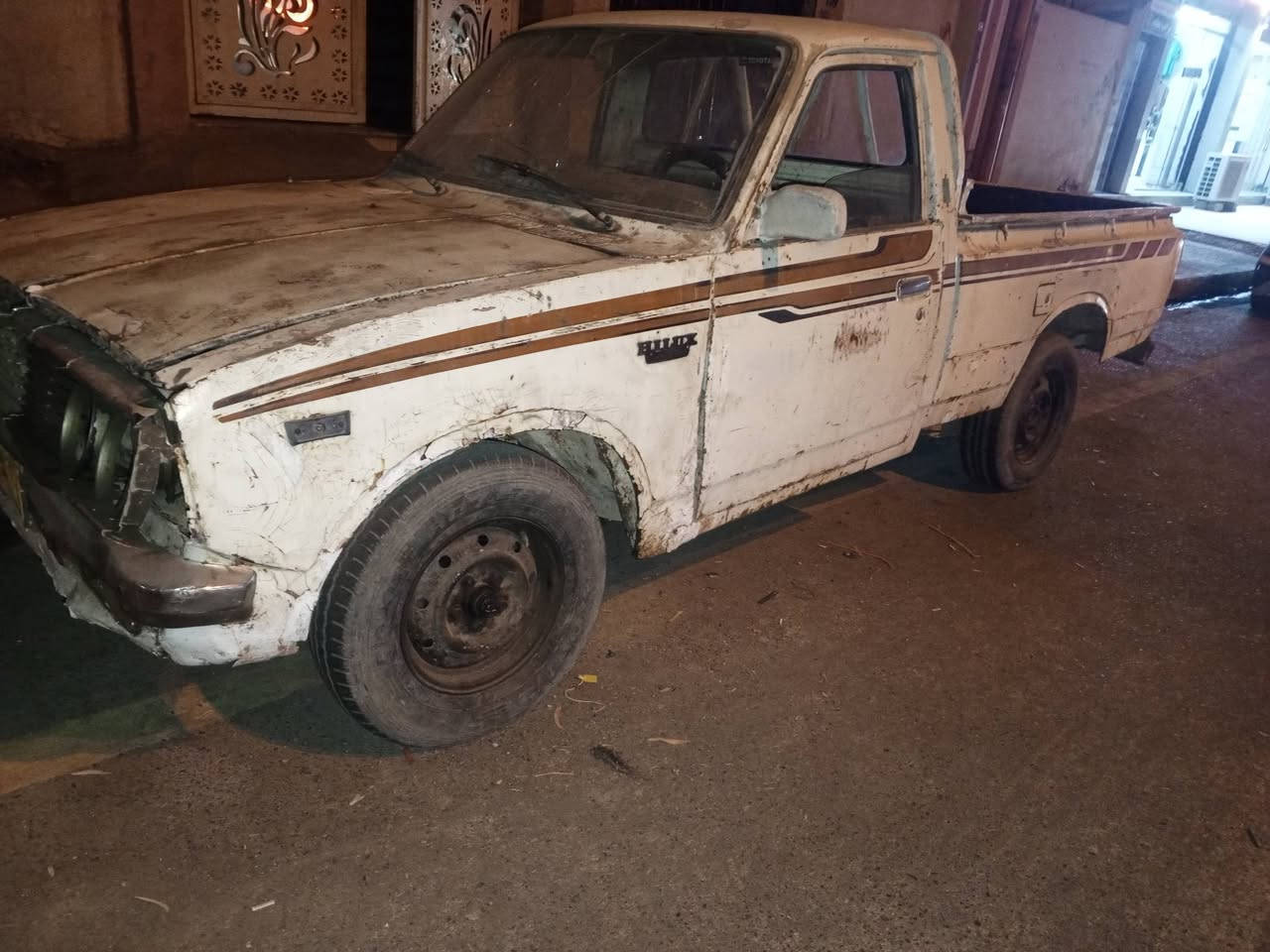 السلام عليكم 
بيكب تويوتا موديل 78 للبيع محرك معمر رايمن

الجوة ستندر والفوك 30 والگشر كدام العين

صاحب السيارة الشرعي في تلعفر تحويل فقط

السعر مليونين وربع وبيها مجال

للتواصل ***********
