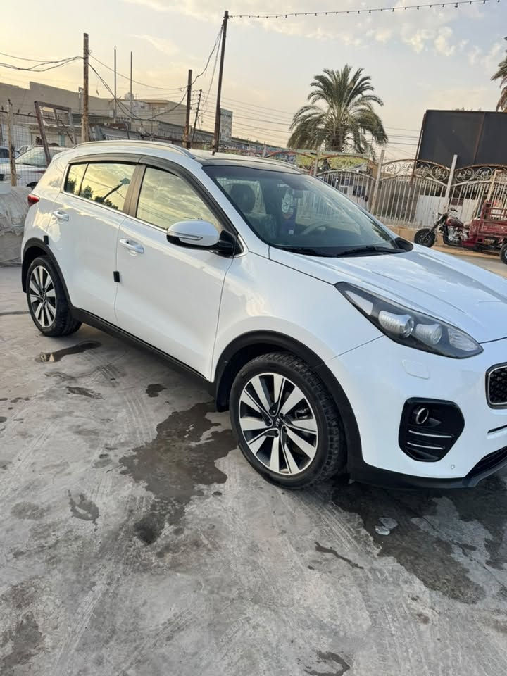 سبورتاج 2019خليجي
فول موصفات عدى البصمه
كفالة عامه من الصبغ والضربه بيها PDR قليل بقبق الجنطه الباقي كفاله عامه ماشيه 86 حقيقي شرط الجرس السعر 186 وبيها مجال 
 حك الجيه مكان السياره بغداد رقم الهاتف ***********
