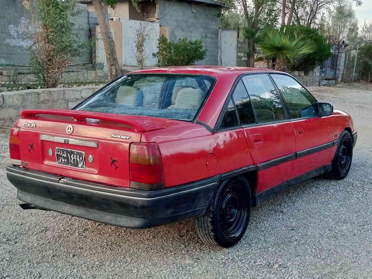 للبيع • ١٢