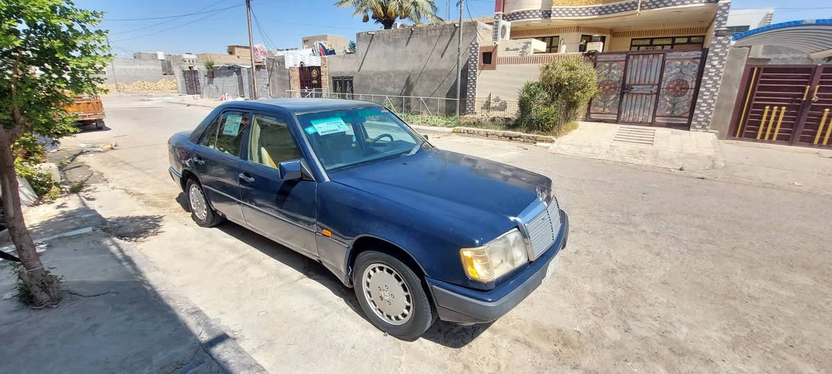 مار سدس دب موديل ٩٢ مصبوغه عام
مكينه وكير ففتي 
تبريد شغال.       مكاني ميسان كميت 
***********
***********
مراوس وبيع
