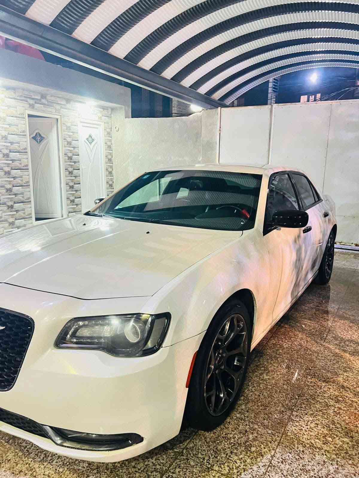 كرايسلر 300 S • معلاية ٢٠٢٢ • حادث قدام