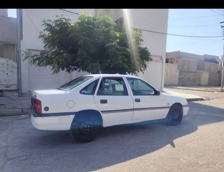 للبيع اوبل فيكترا موديل 94 رقم اربيل  تريد تحويل أو وكاله سياره صبغ مابيها اهلاه ماعمرات شرط ابلاد محرك مجفت جديد وبطاقة بنزين بيها السعر 45 وبيها مجال  لاتصال على رقم الهاتف ***********
