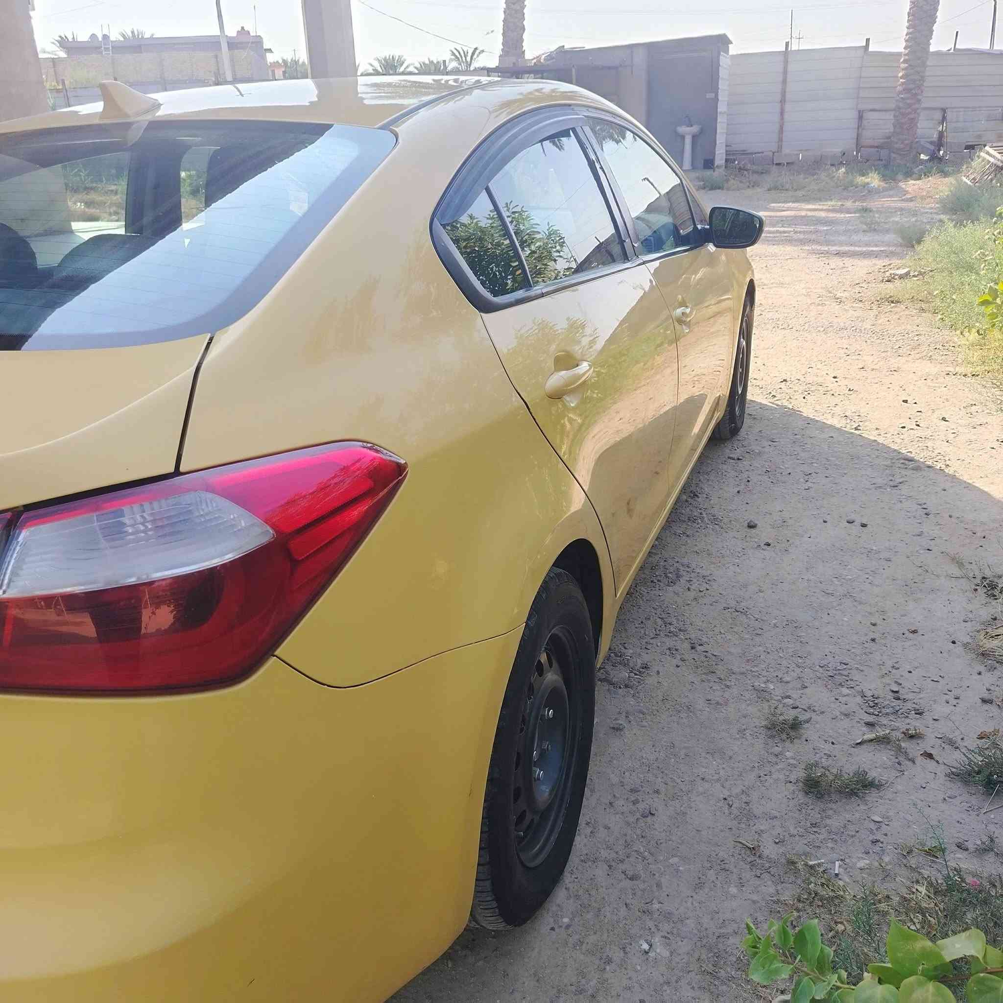وفورتي وارد امريكي 2015 بغداد انكليزي السنويه لل27 السعر 90$  متواجدين ماسنجر واتساب ***********
