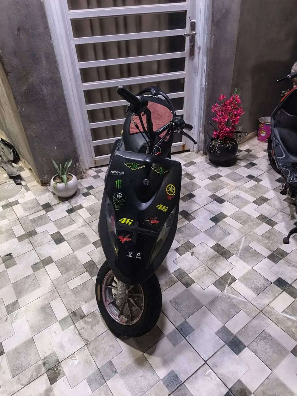 سلام عليكم دراجه مال لعب للبيع مفتوحه بس ولفات مكينتها تخبل وناعمه نكره سعرها 300 وبيها مجال مكاني حله جسر طهمازيه متواجد خاص وعل رقم ***********
