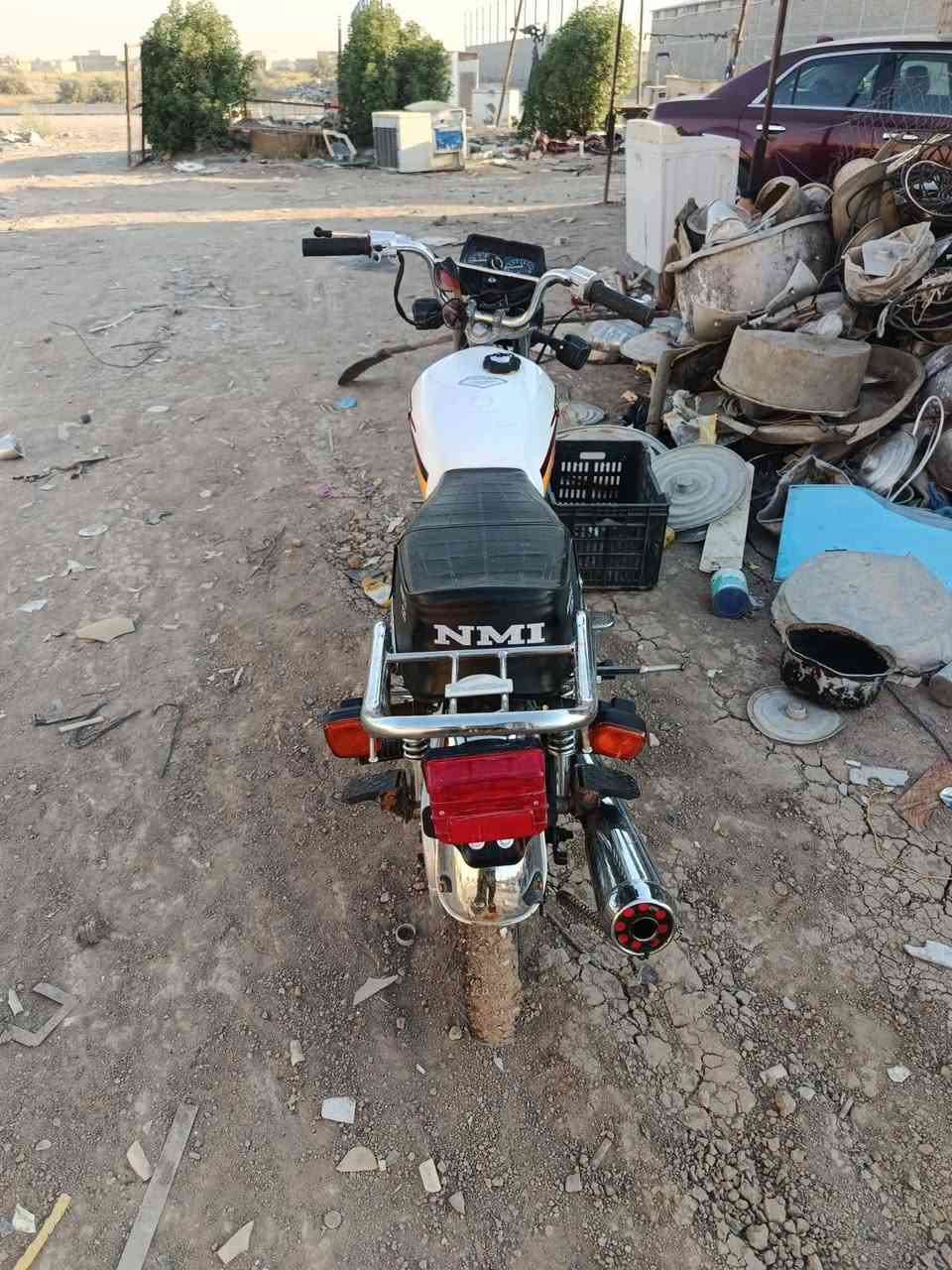 تايكر اوراق لبيع  موديل 20 نضيفه كلشي كله شغاله 425 بيه مجال  ***********
