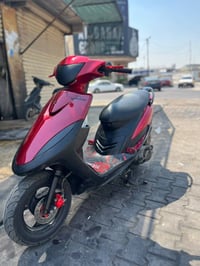 ماكس عدلة • بصره • تنومه