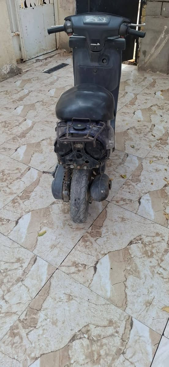 دراجه للبيع سعرها 200وبيها مجال بسيط رقم راعيها #‏‪***********‬‏
