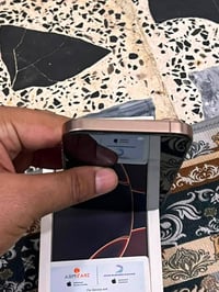 عندي ١٦برو ماكس ذاكره ٢٥٦ بطاريه ٩١ جهاز نضيف ممبدل بي شي زلغ مابي كار...