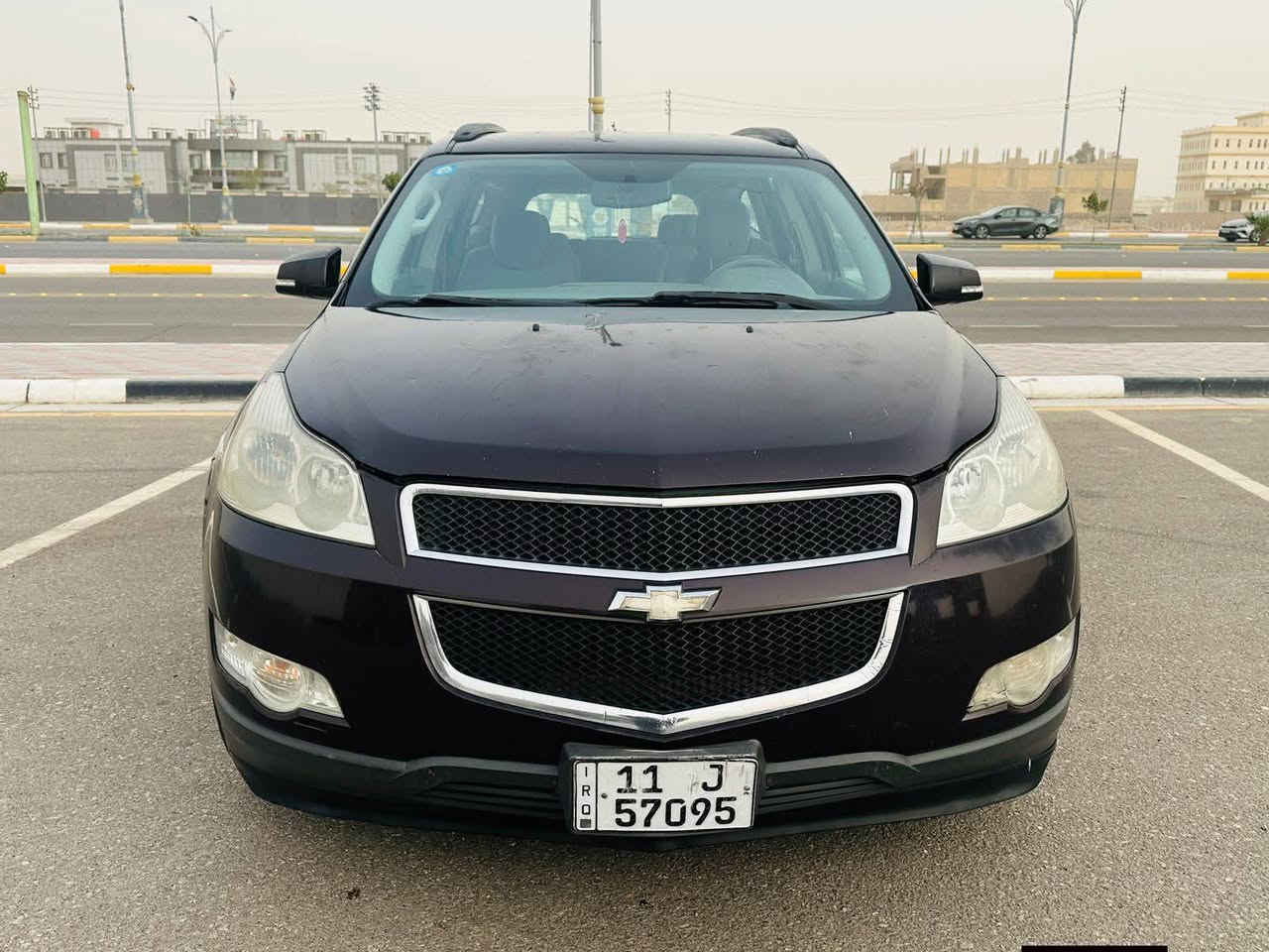 السلام عليكم سياره ترافس للبيع الموديل 2010 الرقم بغداد انكليزي اي نقص مابيه فقط التبريد غير شغال مكفوله من الصبغ والمعجون +محرك جديد وكير جديد السعر 90وبيه مجال  المكان بغداد الزعفرانية للاستفسار ***********
