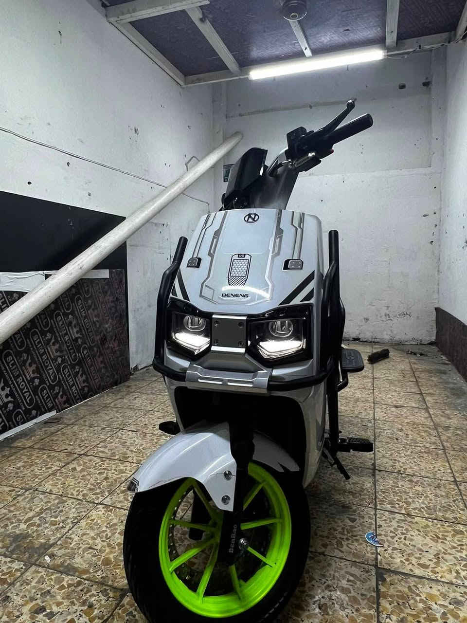 سلام عليكم دراجه بومبو وحش شحن 4نمر سعر 85
6بطاريات مسطره كرافين
تقرا البطاريه 11ونص
دراجه جديده 
لايت عالي ناصي
بيها نظام بك
دراجه شخط ما بيها 
الملف 2000
دبل اشاره 
كهربائيات كله جديده
دراجه يحتاج إلها فقط ملف وسعر 550وبيها مجال رقم الهاتف ‏‪***********‬‏العنوان بغداد الغزاليه
