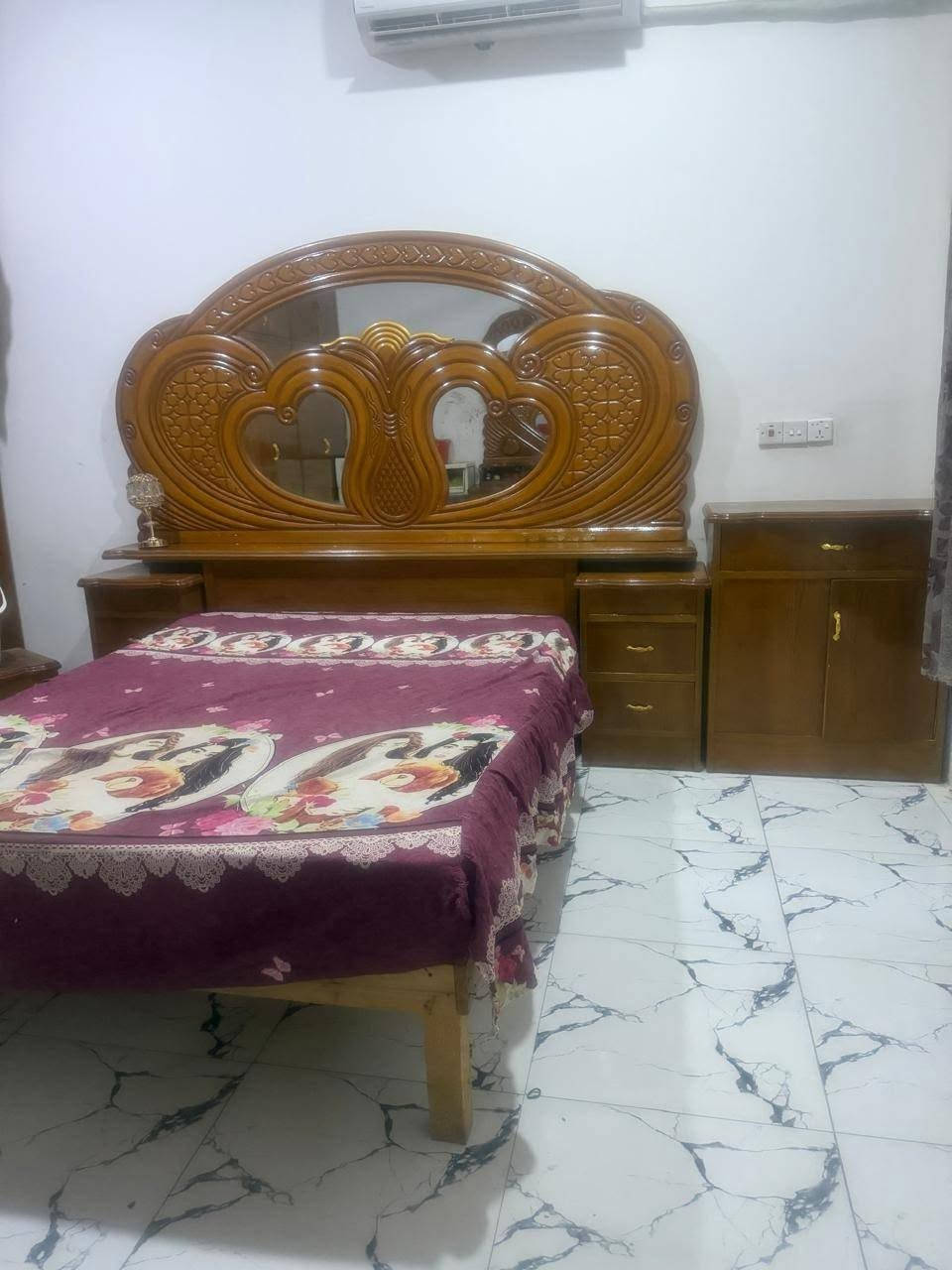 مكلف بنشر غرفه للبيع اخت الجديده
السعر 850
للستفسار ***********
