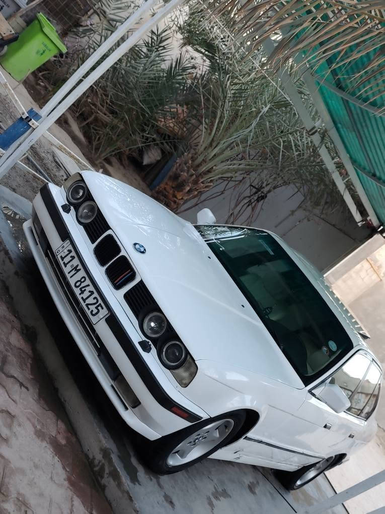 بي ام ٥٢٥ • موديل ١٩٩٠ • مصبوغه جماليه