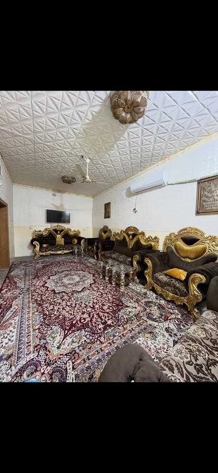 السلام عليكم دار للبيع طابو صرف ٢٠٠م كربلاء حي النصر مقابل المستوصف بالفرع
الطابق الاول:غرفتين نوم ومطبخ وصالة وصحيات وهول واستقبال وحديقة
الطابق الثاني:بناءه حديث ٤ غرف وصالة ومطبخ وصحيات
للاستفسار ***********
***********
