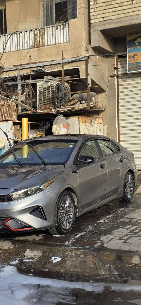 Kia Forte 2024 Gt line 
فورتي 2024 جي تي لاين اعلى فئة  
ضرر فقط بنيد  بدون دواخل ولاشواصي بدون ايرباك نهائي 
سيارة السياره بيه قطعه وحده فقط البنيد مصبوغ و٣ قطع كلير من امريكا وماشية ٦٧ الف كيلو  فقط صور الحادث مرفقة مع المنشور 

مواصفات  Gt line معروفه فول1/1 اعلى فئة بالفورتي  

🔥المواصفات 🔥
🔥محرك 2000 دوش تنفس طبيعي
🔥لد امامي خلفي 
🔥فتحة سقف 
🔥فول تحكم استيرن جهتين 
🔥بصمه وتشغيل عن بعد 
🔥شاحن وايرلس 
🔥جنطة كهرباء 
🔥اشاير مري 
🔥رادار جانبي
🔥رادار امامي 
🔥رادار تحديد مسار 
🔥اوتو هولد
🔥ايقاف ذاتي 
🔥مثبت سرعه 
🔥مانع انزلاق 
🔥تبريد قطعتين 
🔥شاشة جبيره 9انج +بوصله + gps+ ابل كار بلي 
🔥كشنات جلد مع تطريز Gt line
🔥مقاعد حار بارد
🔥هاند بريك كهرباء
🔥 سستم صوت 🔉harman kardon
🔥تبريد بيانو +مناخ منفصل
🔥تشغيل عن بعد
🔥حساس امامي خلفي 
🔥نظام مانع تصادم 
🔥نقطه عميا
🔥شوته رياضي
🔥السياره بيه جهاز تنربط عل مبايل تتحكم بدوست البانزين
 🔥اناره داخليه لدات  
مكاني بغداد *********** متواجد واتساب سعره 139 ورقه بيه مجال بسيط جدا
