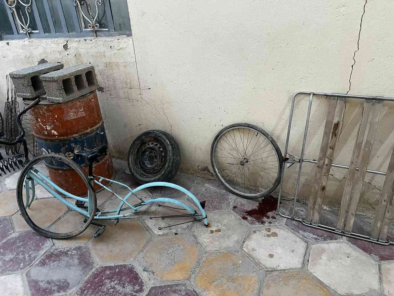 للبيع غراض  اي شي يعجبك راسلني   خاص وتدلل  للاستفسار اتصل *********** مكاني شارع المطار
