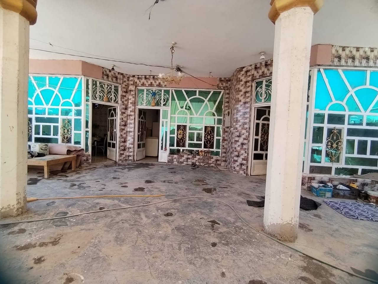 السلام عليكم
يوجد بيت للبيع في حي المجتبى قرب حسينيه الحمزه ع شارع ٢٠ المساحه ٢٥٠ متر طابو صرف طابقين بسمي تحويل مباشر السعر خاص استفسار ***********
