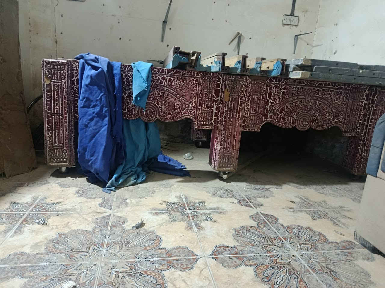 ميز بليارد للبيع مال مستعجل وجديد الله شاهد للستفسار اتصل على ***********
