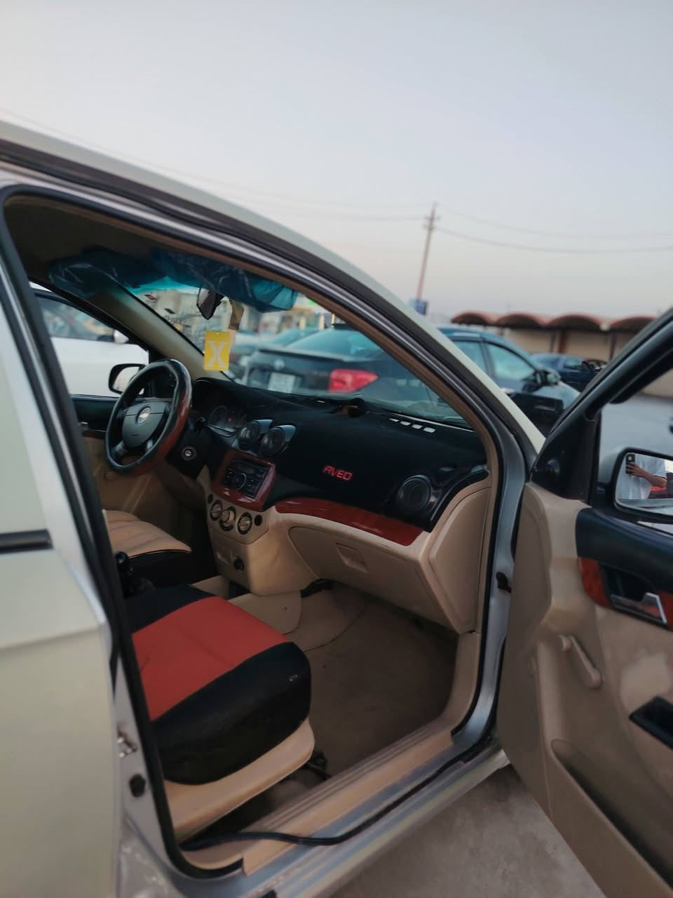 للبيع افيو خليجي نينوئ الماني كير عادي سيارة بلاديه صبغ تقحيل الاتصال علا الرقم ***********
